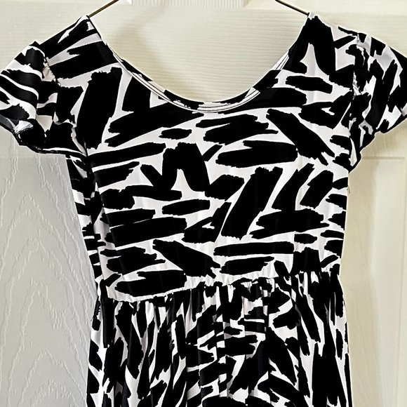 Girls Dot Dot Smile Black and White Dress - Picture 1 of 3